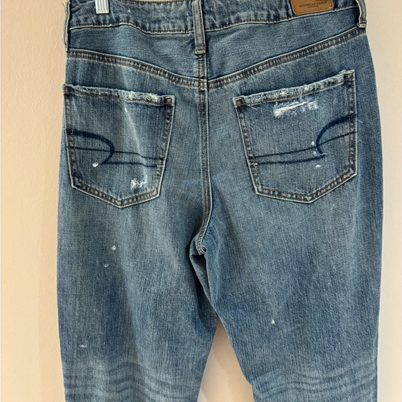 American Eagle Distressed High Rise Tomgirl Jeans - Picture 4 of 9